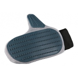 Массажная рукавица TRIXIE для ухода за шерстью в Зоомагазин "Природа"