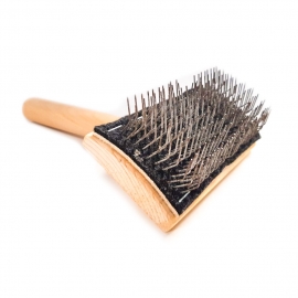 Щетка G11 дереквянная для КАВКАЗЦА (без капли) (размер 110*58 ) в Зоомагазин "Природа"